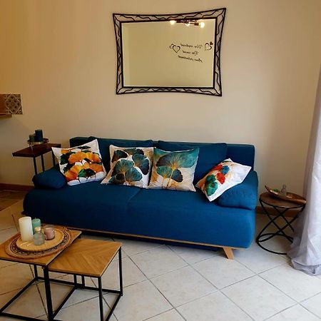Location De Vacances T2 Non Loin D'Aix Et Marseille Pourrieres Exterior photo